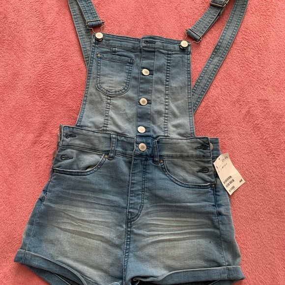 Overall - Picture 3 of 3